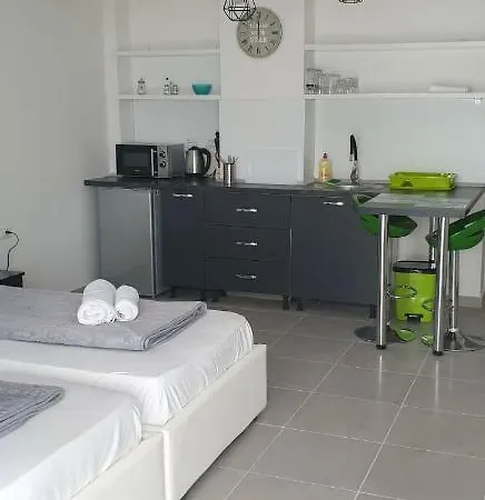 Aparthotel Magyar Qerret *