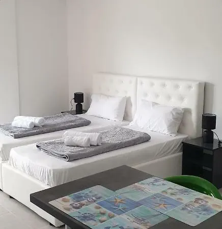 Magyar Qerret Aparthotel Golem (Tirana)